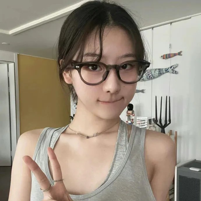 她们的名字叫红 海报